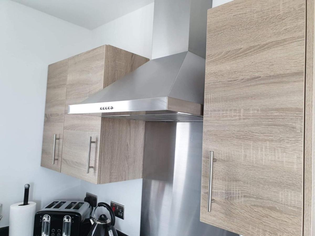 Modern Apartment With Stunning Sea View Weston-super-Mare Ngoại thất bức ảnh