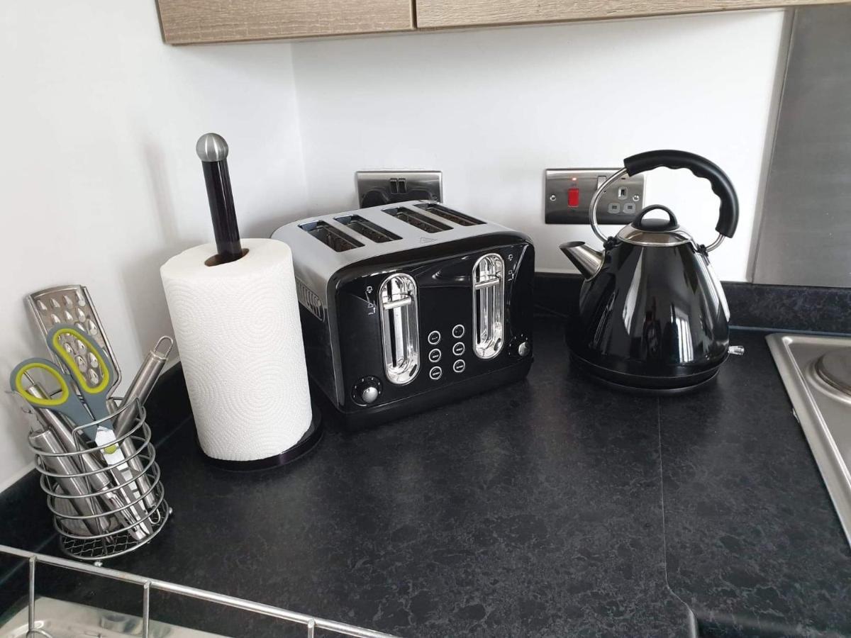 Modern Apartment With Stunning Sea View Weston-super-Mare Ngoại thất bức ảnh