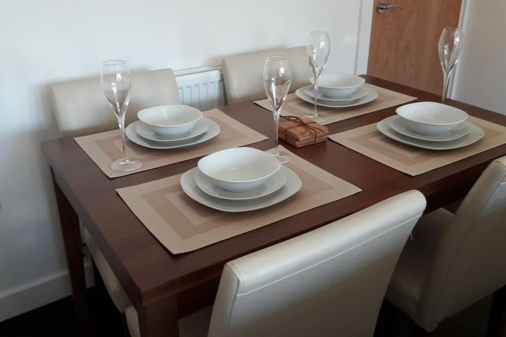 Modern Apartment With Stunning Sea View Weston-super-Mare Ngoại thất bức ảnh